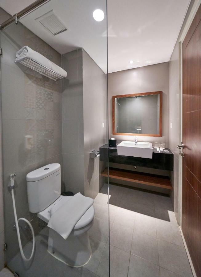 Kokoon Hotel Surabaya Exterior photo
