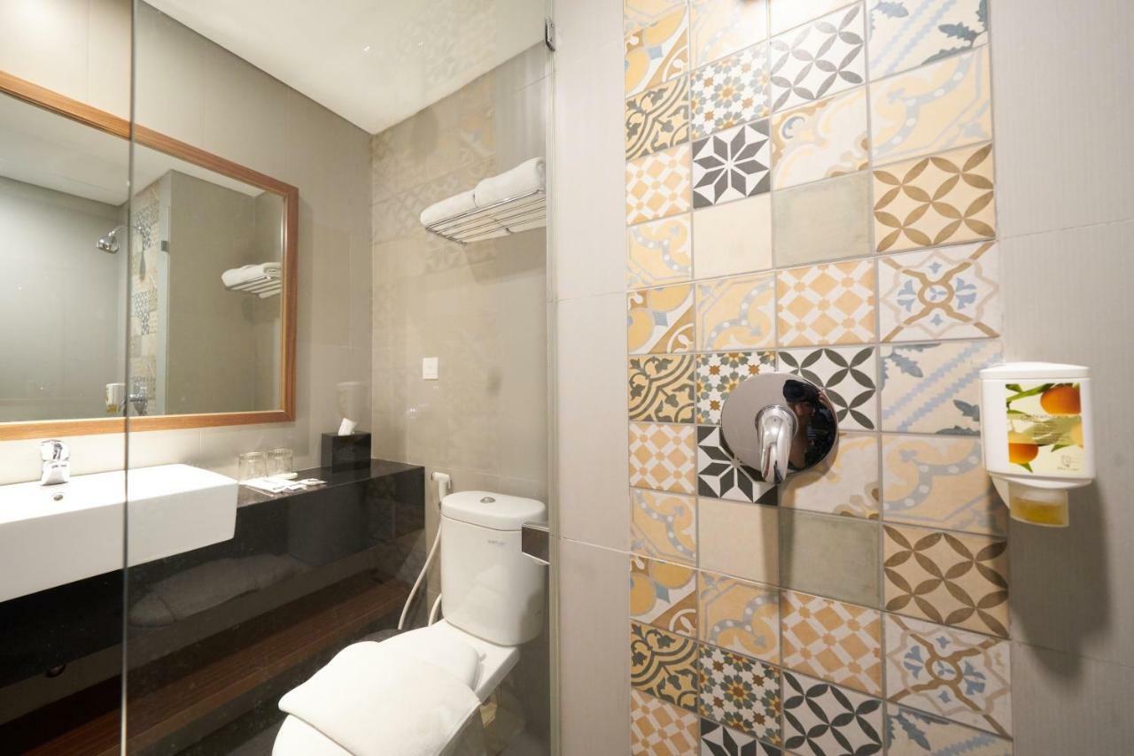 Kokoon Hotel Surabaya Exterior photo